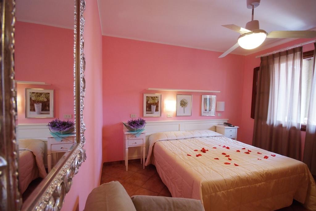 Hotel Barsalini SantʼAndrea Oda fotoğraf